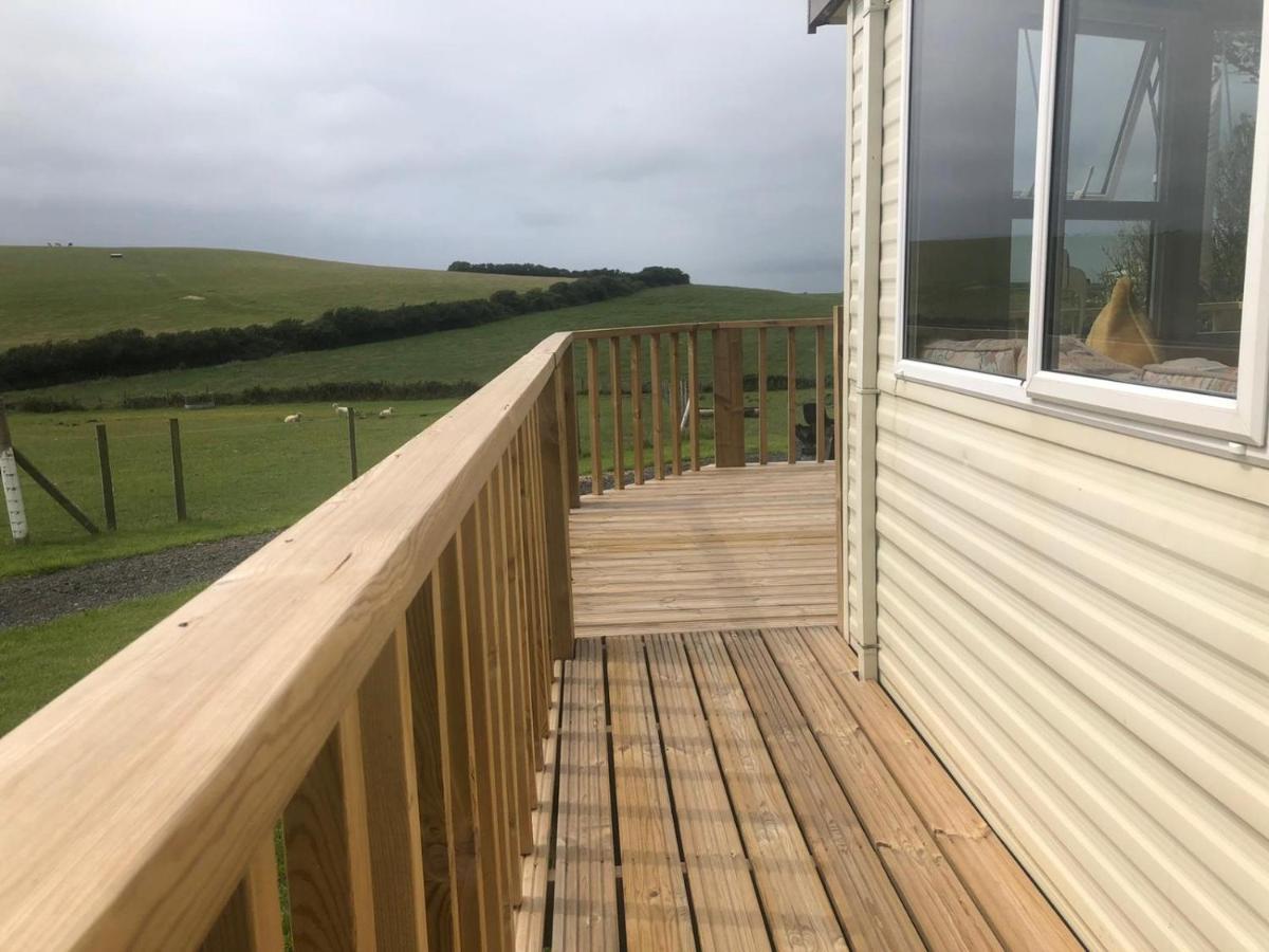 Captivating 2-Bed Static Caravan In Holyhead Llanfachraeth Экстерьер фото