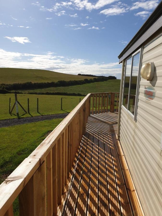 Captivating 2-Bed Static Caravan In Holyhead Llanfachraeth Экстерьер фото