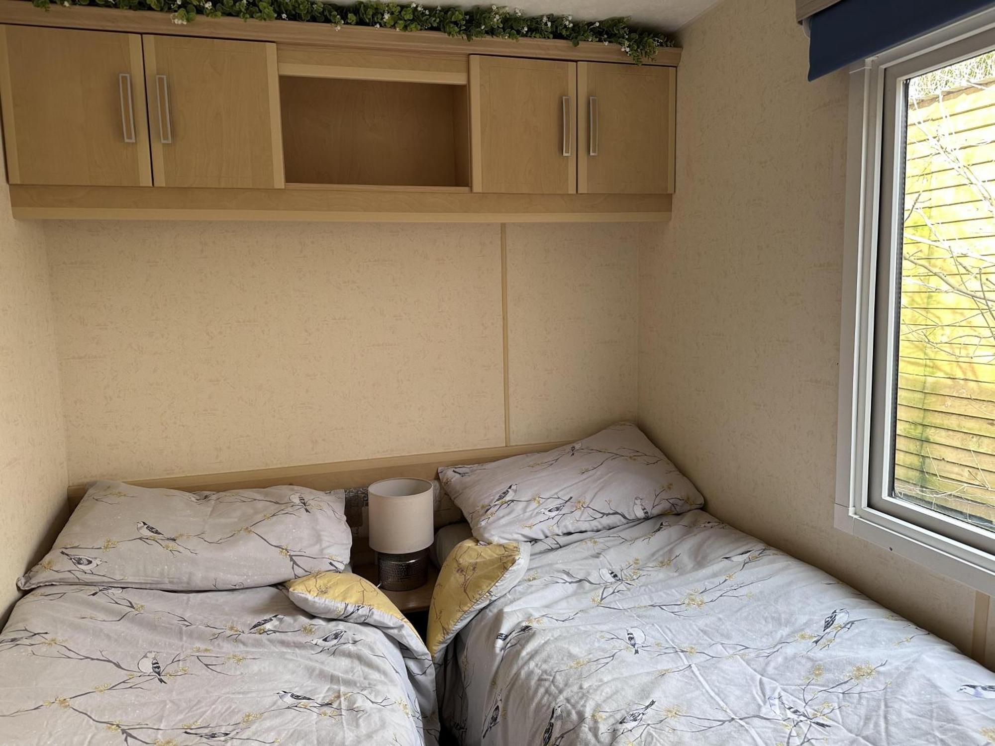 Captivating 2-Bed Static Caravan In Holyhead Llanfachraeth Экстерьер фото